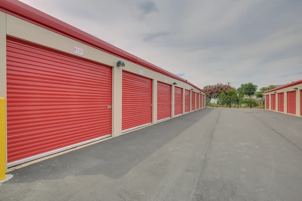 drive up storage units