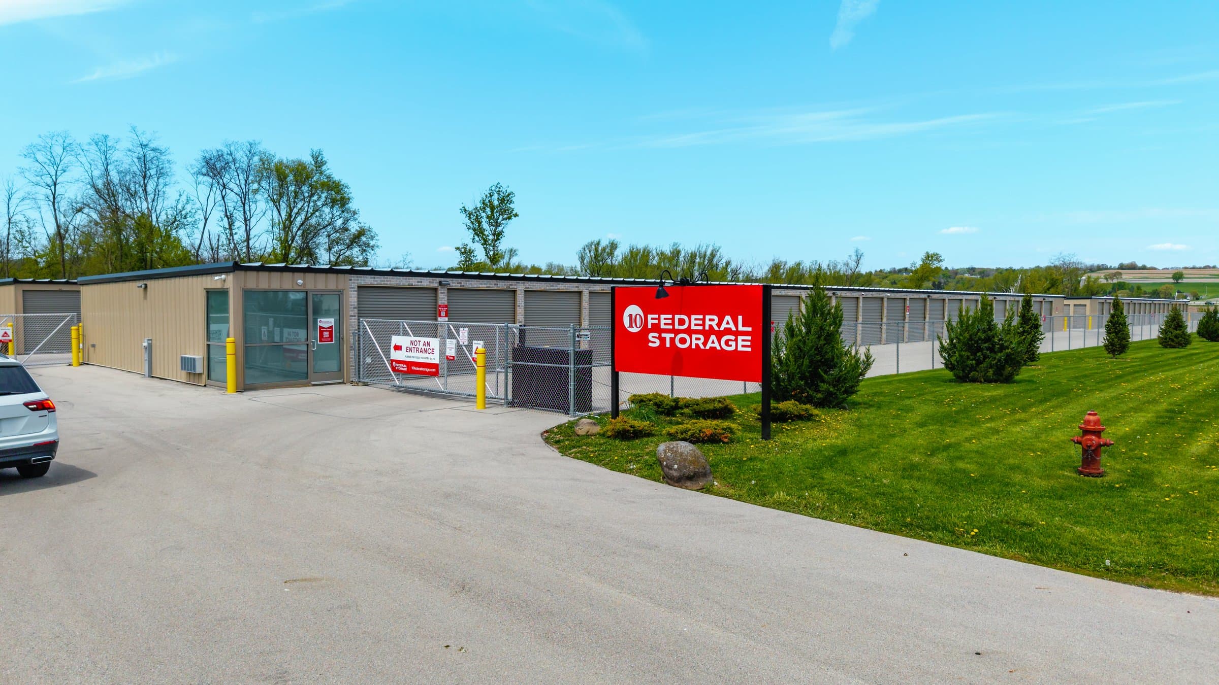 self storage facility pewaukee wi