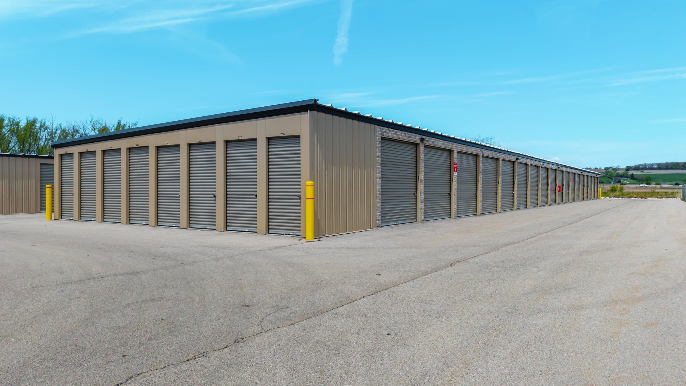 self storage facility pewaukee wi